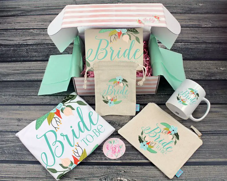 Engagement Gift Bridal Shower Gift Gift for Bride Future Mrs. Wedding Gift  Gift for Bride Custom Gift Box Bride to Be Box 
