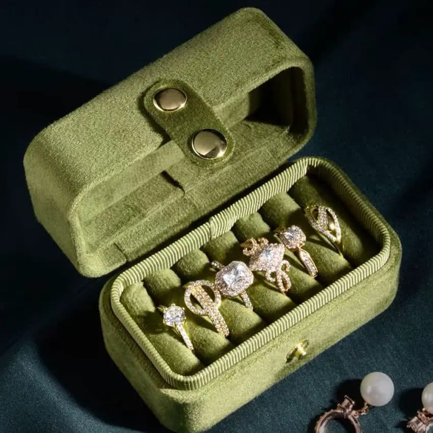Travel Ring Box by Miacreativity on Etsy - 40+ Best honeymoon gift ideas for the wedding couple - The Wedding Club